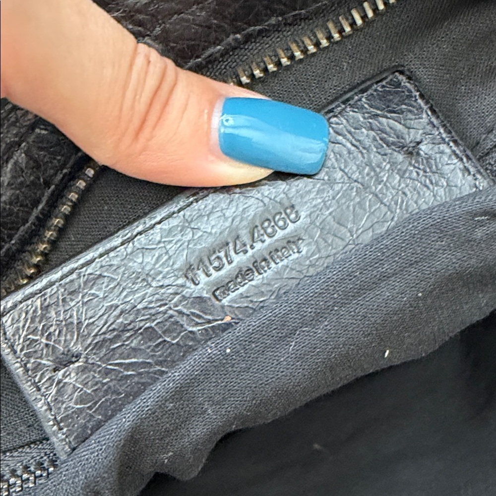 Balenciaga city bag in black - Picture 4 of 6